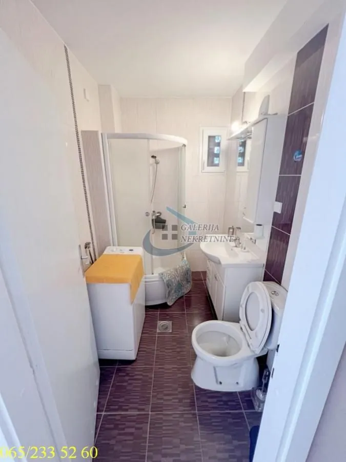 Sale, three bedroom apartment, 75m², Farmaceutski Fakultet, Voždovac Sve Podlokacije