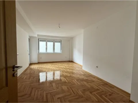 Prodaja, trosoban stan, 99m², Apelovac, Niš - image 15