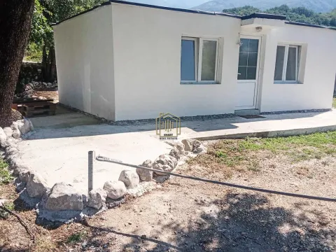 Rent, house, 50m², Radanovići, Kotor - image 2