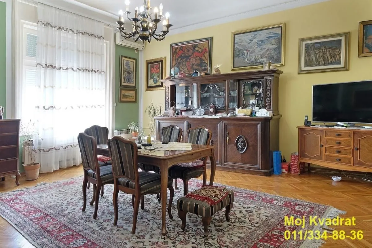 Prodaja, trosoban stan, 110m², Stari Grad, Beograd