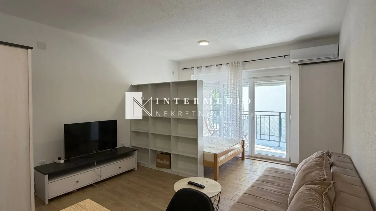 Rent, studio apartment, 35m², Zelenika, Herceg Novi
