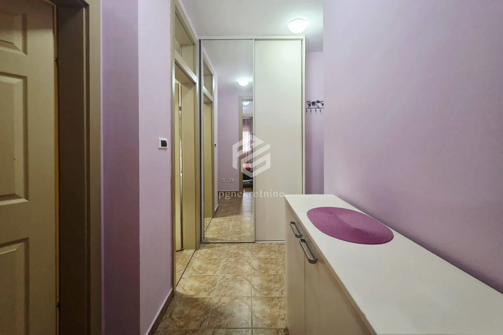 Rent, one bedroom apartment, 43m², Stari Aerodrom, Podgorica
