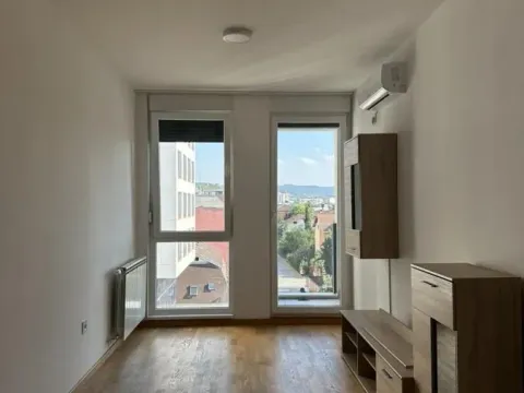 Rent, two bedroom apartment, 42m², Adamovićevo Naselje, Novi Sad Sve Podlokacije - image 1