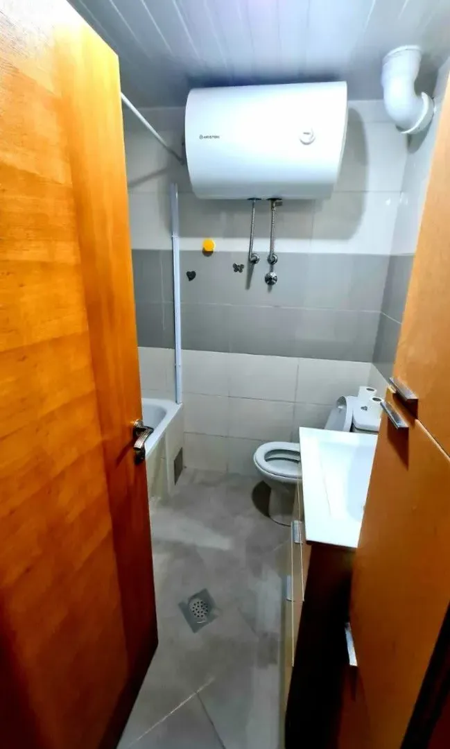 Izdavanje, dvosoban stan, 82m², Preko Morače, Podgorica