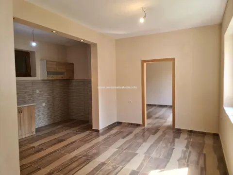 Prodaja, kuća, 90m², Stanjevića Rupa, Podgorica - image 14