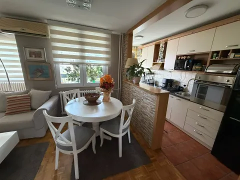 Prodaja, trosoban stan, 80m², Novo naselje, Novi Sad - image 9