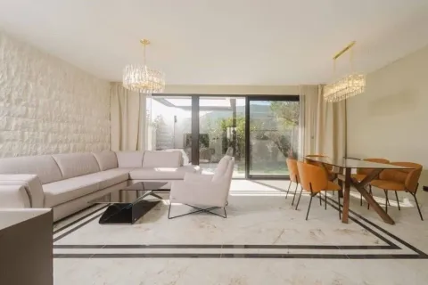 Prodaja, kuća, 170m², Lastva Grbaljska, Kotor - image 2