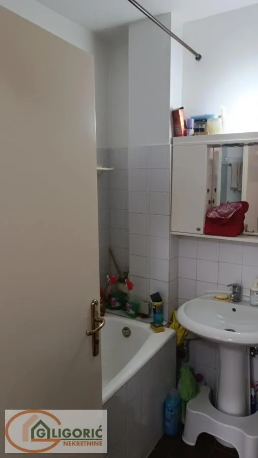 Prodaja, trosoban stan, 101m², Žarkovo, Beograd