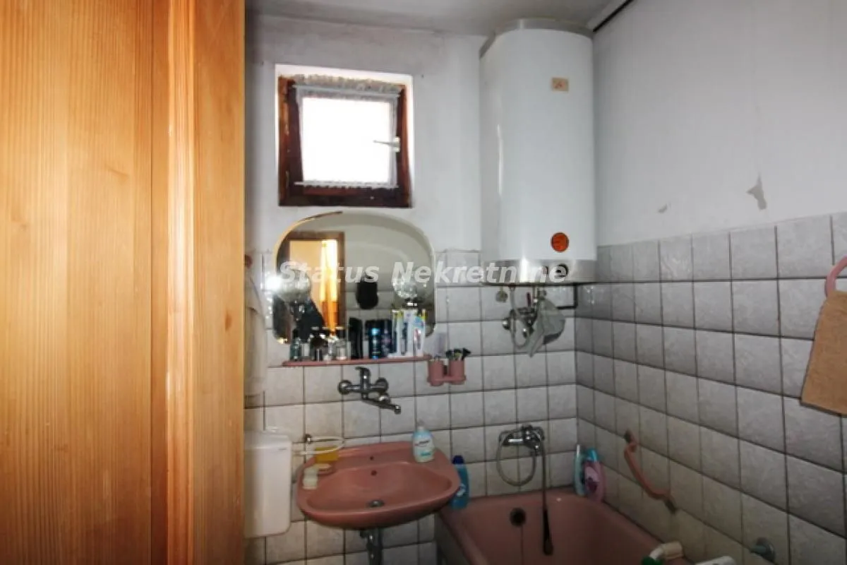 Prodaja, kuća, 332m², Zrenjanin, Srbija