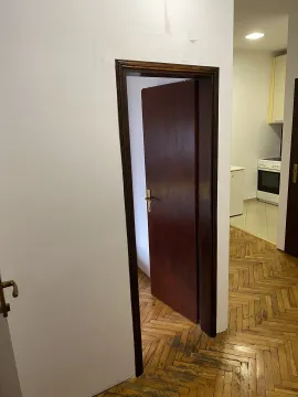 Izdavanje, dvosoban stan, 40m², Stara Varoš, Podgorica - image 6