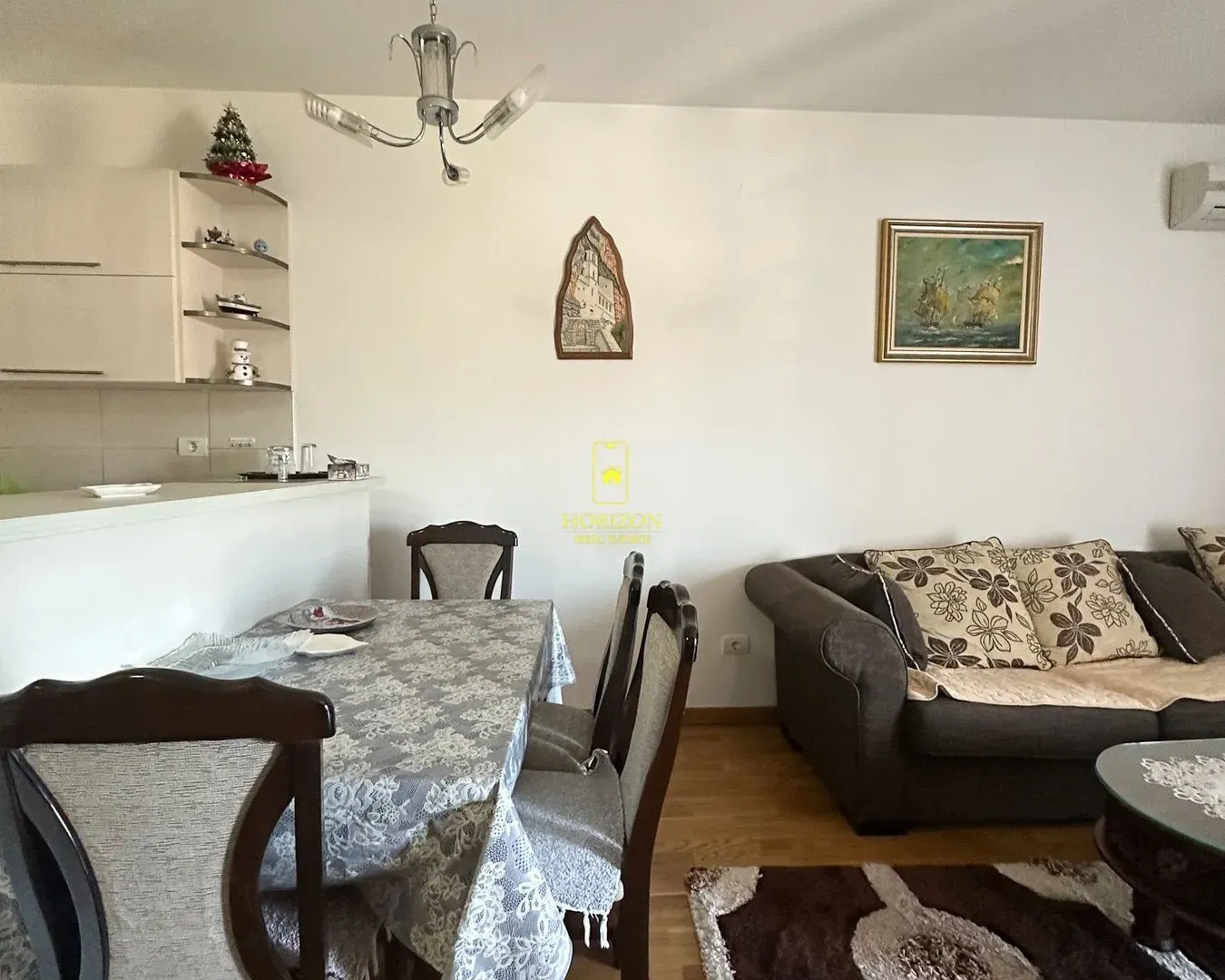 Izdavanje, jednosoban stan, 51m², City Kvart, Podgorica