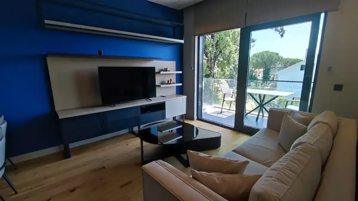 Rent, apartment, 49m², Tivat, Crna Gora