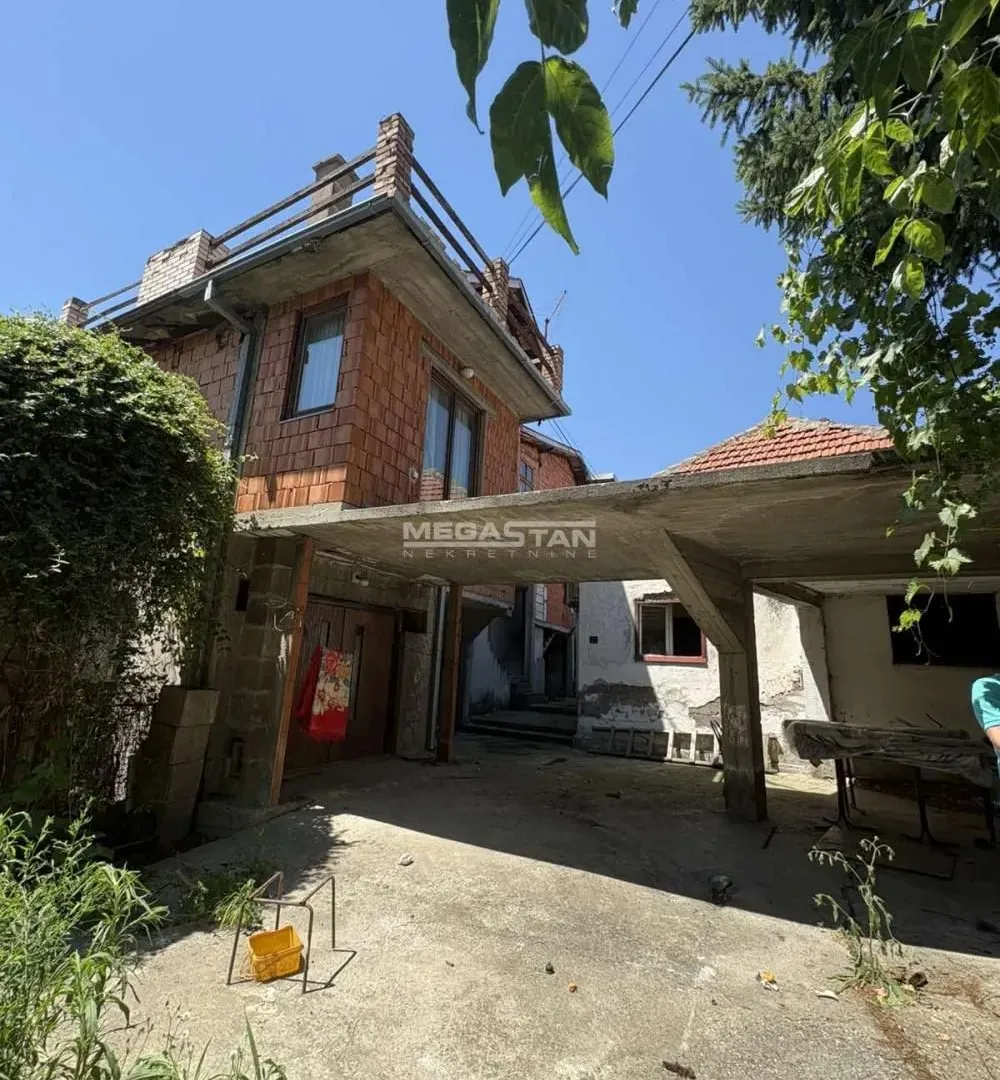Prodaja, kuća, 414m², Mali Mokri Lug, Zvezdara Sve Podlokacije