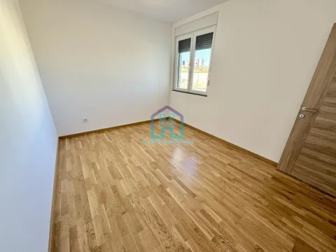 Prodaja, trosoban stan, 70m², Alibegovac, Petrovaradin - image 15