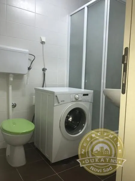 Prodaja, četvorosoban stan, 98m², Nova Detelinara, Novi Sad Sve Podlokacije