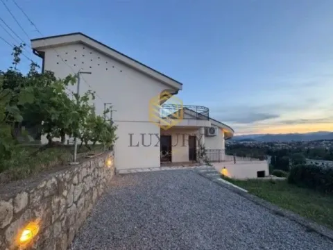Rent, house, 256m², Masline, Podgorica - image 14