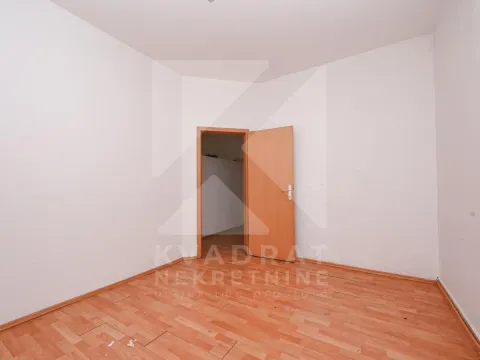 Rent, office space, 60m², Stara Varoš, Podgorica - image 4