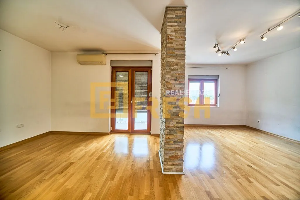 Prodaja, dvosoban stan, 122m², Tološi, Podgorica