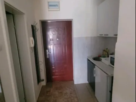 Izdavanje, garsonjera, 25m², Nova Detelinara, Novi Sad Sve Podlokacije - image 3