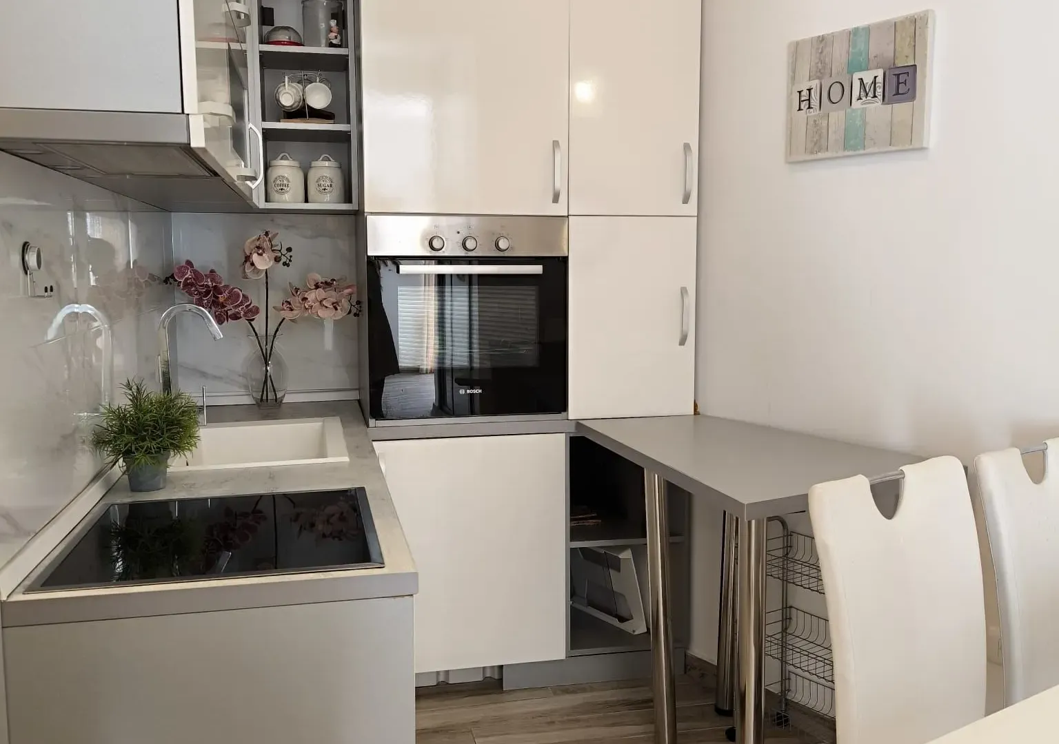 Prodaja, garsonjera, 35m², Bečići, Budva