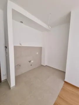 Prodaja, jednosoban stan, 42m², Bečići, Budva - image 4