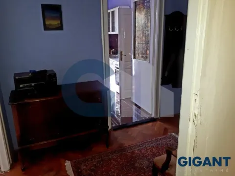 Izdavanje, trosoban stan, 70m², Vračar, Šid - image 10