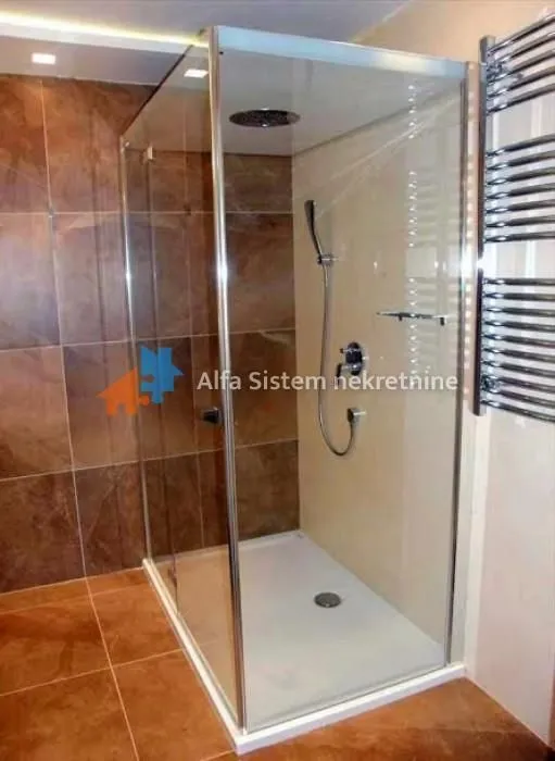 Rent, four bedroom apartment, 170m², Kalenić Pijaca, Vračar Sve Podlokacije