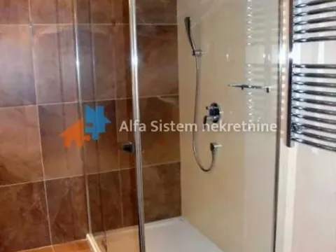 Rent, four bedroom apartment, 170m², Kalenić Pijaca, Vračar Sve Podlokacije - image 30