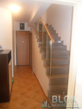 Rent, three bedroom apartment, 110m², Preko Morače, Podgorica - image 6