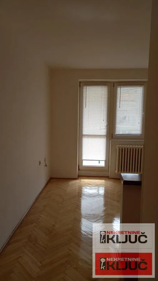 Izdavanje, garsonjera, 25m², Grbavica, Novi Sad Sve Podlokacije