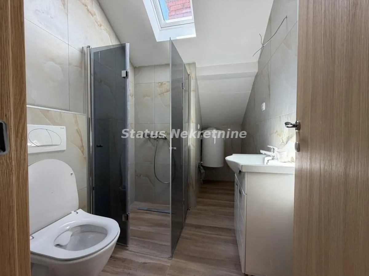 Prodaja, dvosoban stan, 54m², Sremska Kamenica, Petrovaradin