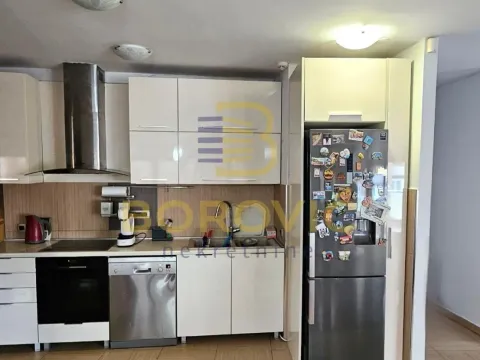 Izdavanje, četvorosoban stan, 114m², Lion, Zvezdara Sve Podlokacije - image 9