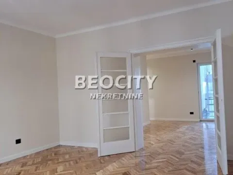 Prodaja, dvosoban stan, 59m², Centar, Novi Sad - image 4
