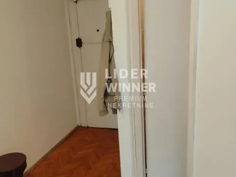 Rent, three bedroom apartment, 47m², Topličin venac, Beograd - image 2