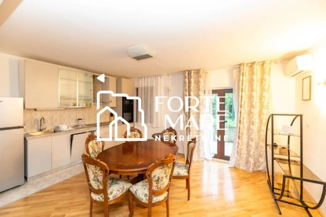 Prodaja, kuća, 241m², Đenovići, Herceg Novi