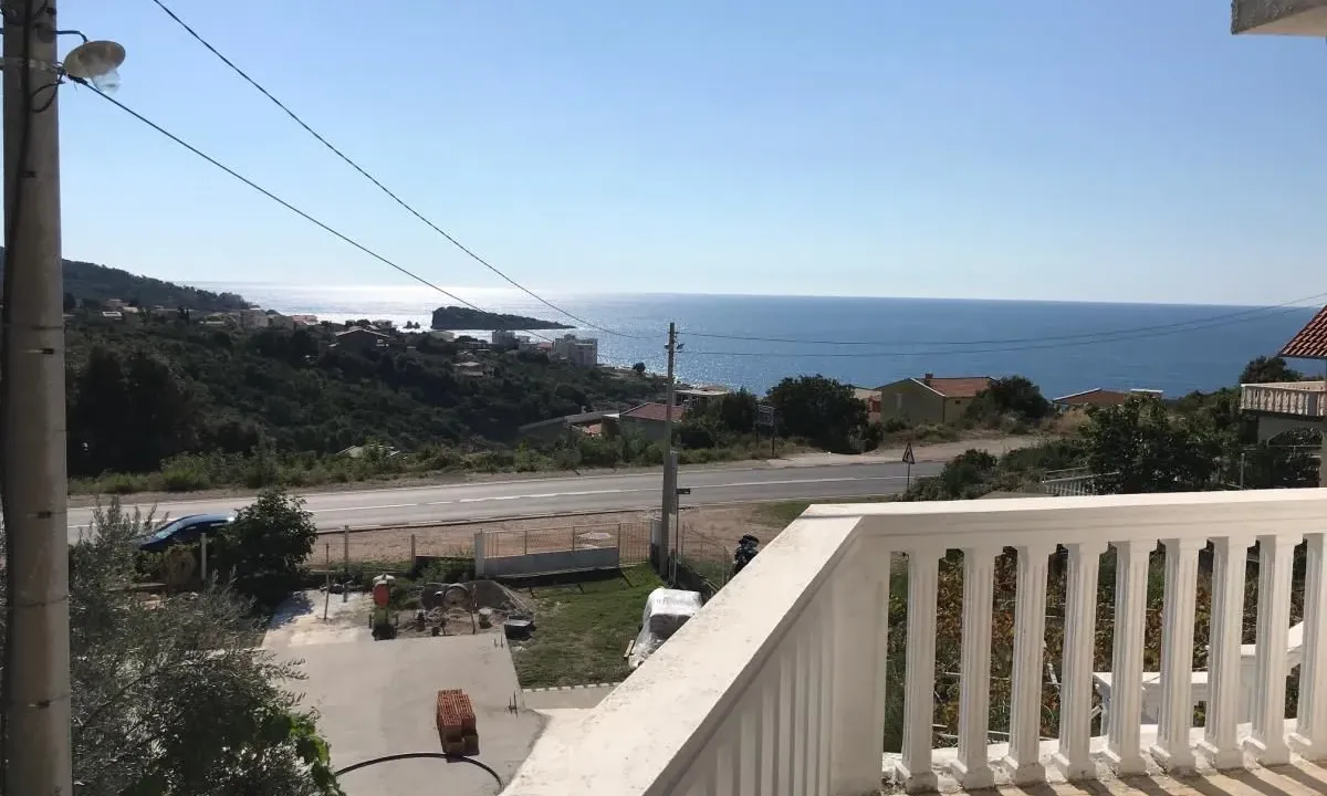 Prodaja, kuća, 190m², Utjeha, Bar