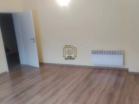 Izdavanje, dvosoban stan, 90m², Gorica C, Podgorica - image 2