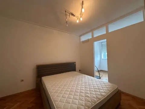 Izdavanje, jednosoban stan, 55m², Preko Morače, Podgorica - image 7