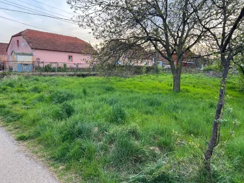 Zemljište in Centar