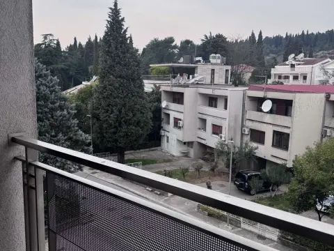 Izdavanje, jednosoban stan, 44m², Gorica C, Podgorica - image 9