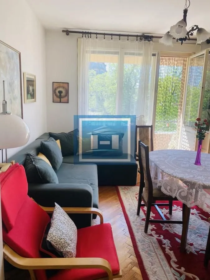 Prodaja, trosoban stan, 60m², Centar, Paraćin