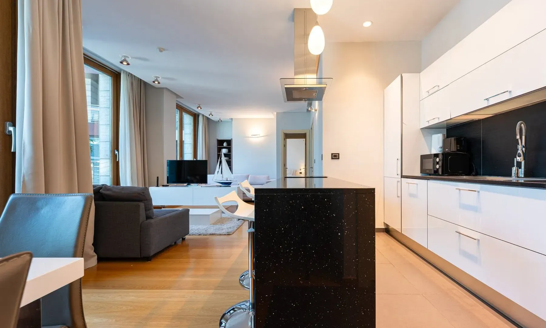 Rent, two bedroom apartment, 88m², Kod Capital Plaze, Podgorica