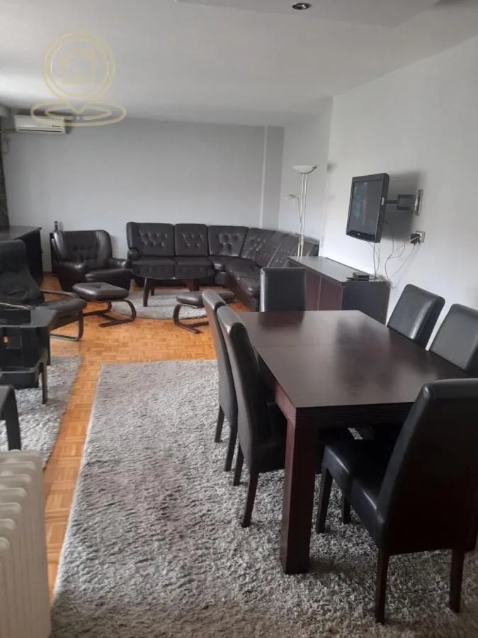 Izdavanje, četvorosoban stan, 86m², Novo naselje, Novi Sad