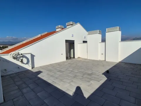 Sale, three bedroom apartment, 99m², Podgorica, Crna Gora - image 10