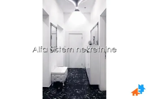 Izdavanje, trosoban stan, 98m², Stari Grad, Beograd - image 12