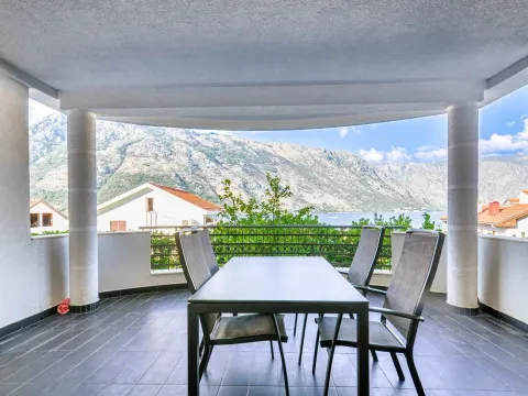 Prodaja, dvosoban stan, 104m², Stoliv, Kotor - image 18