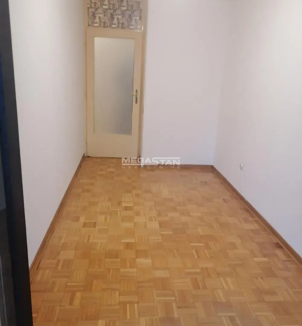 Rent, four bedroom apartment, 115m², Kalenić Pijaca, Vračar Sve Podlokacije