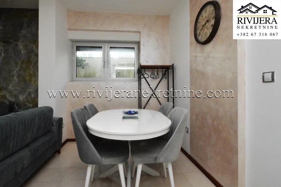 Sale, two bedroom apartment, 64m², Dobrota, Kotor