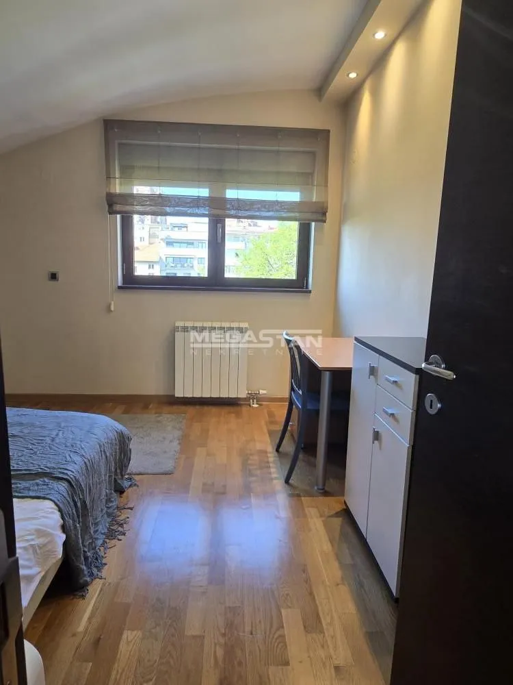 Prodaja, stan, 160m², Vračar Sve Podlokacije, Beograd
