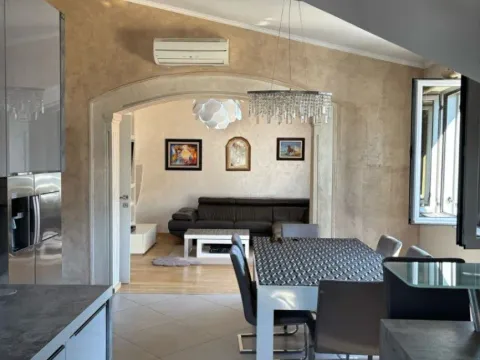 Prodaja, dvosoban stan, 100m², Dobrota, Kotor - image 4